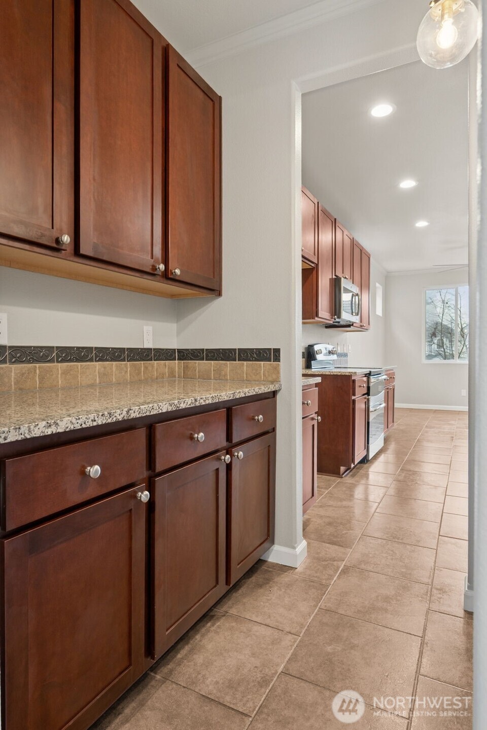 9248 Periwinkle Loop NE, Olympia, WA 98516