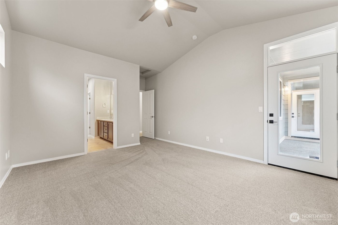 9248 Periwinkle Loop NE, Olympia, WA 98516