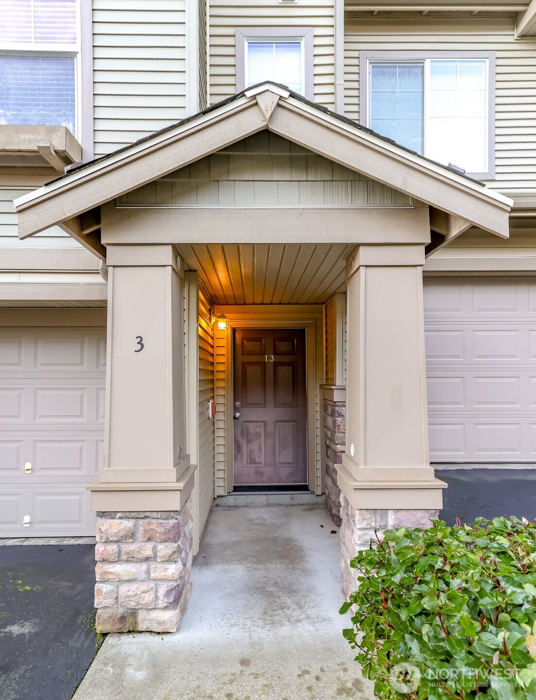 15325 SE 155th Place #I-3, Renton, WA 98058