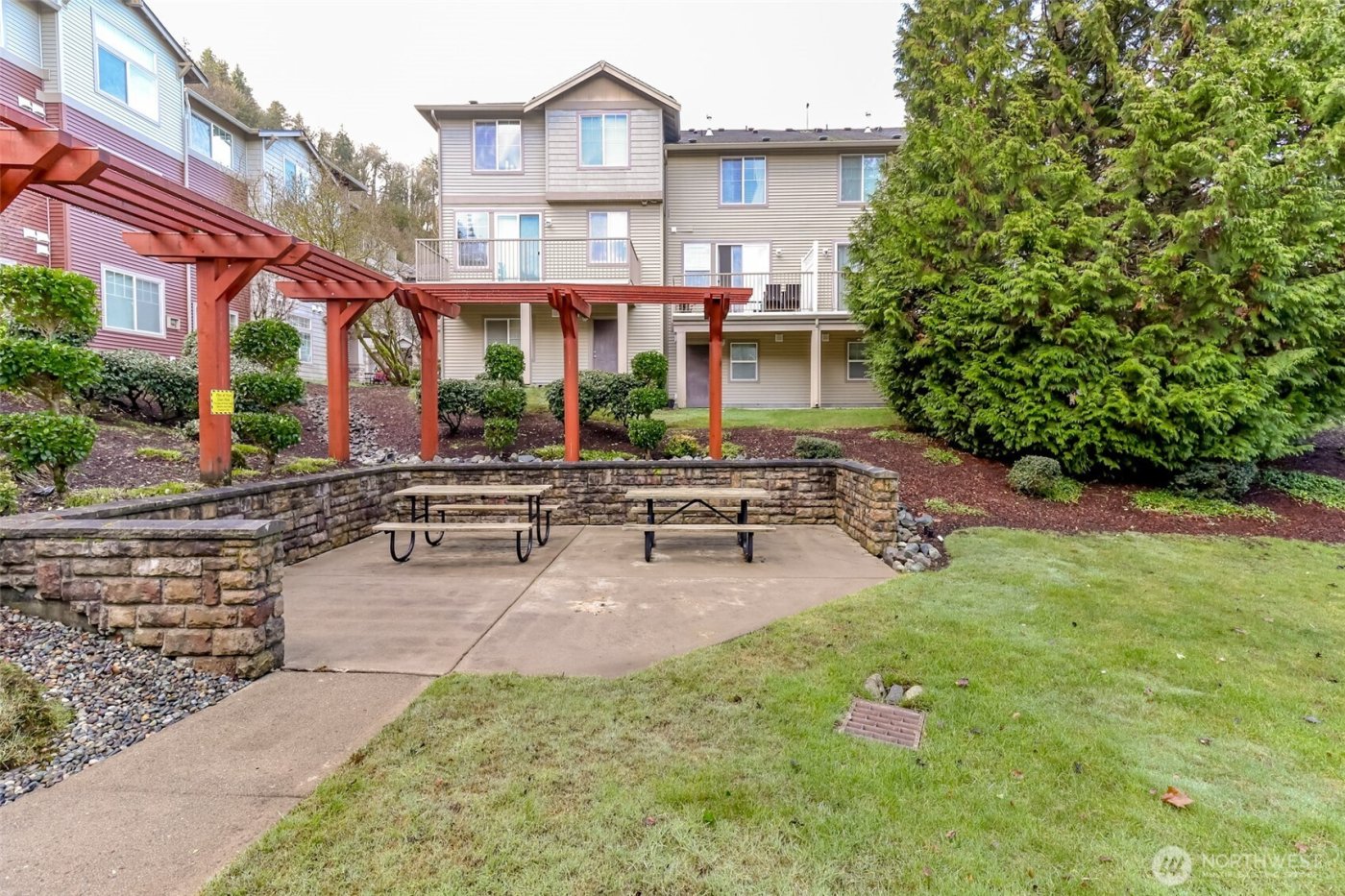 15325 SE 155th Place #I-3, Renton, WA 98058