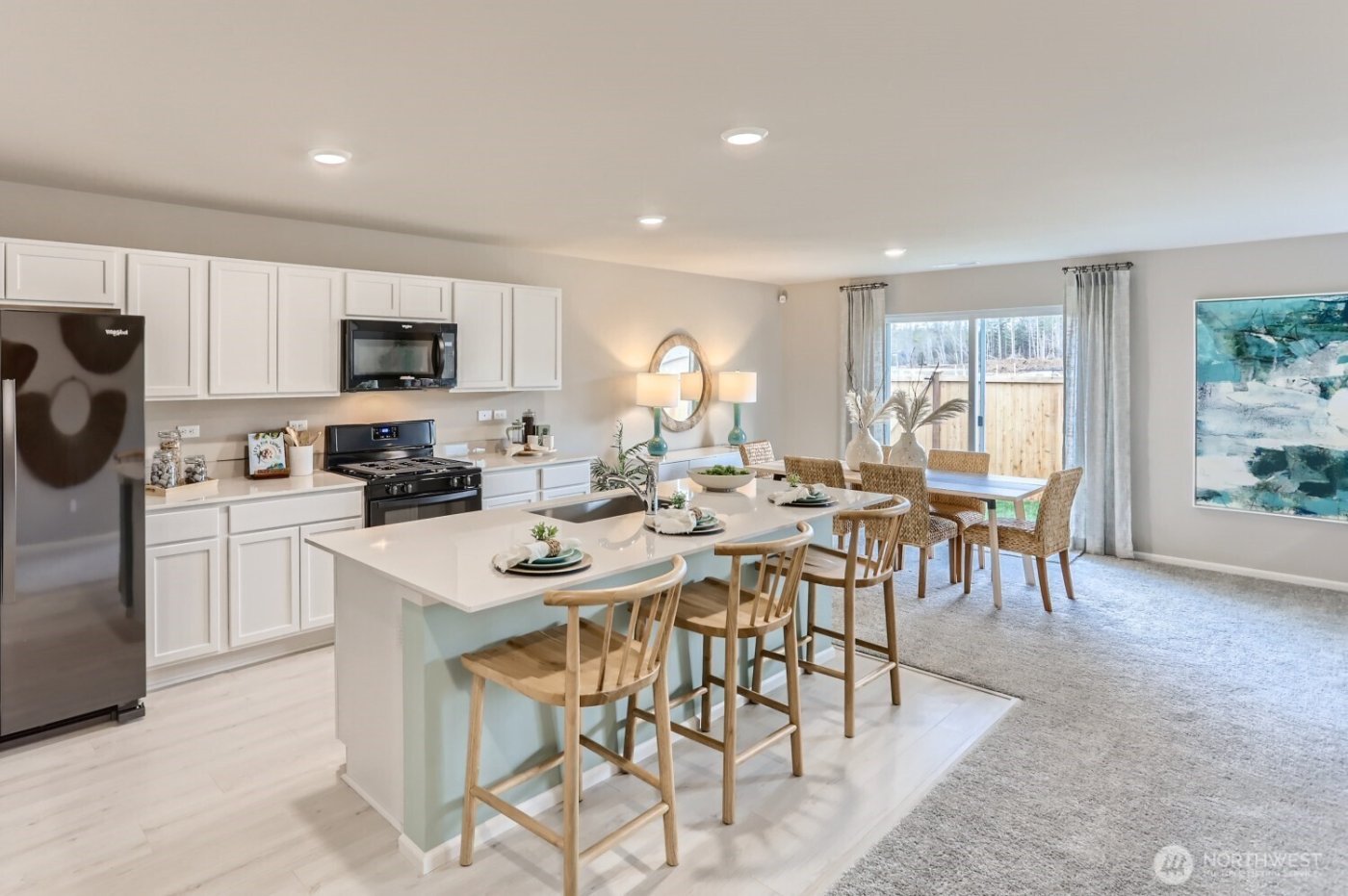 9822 Ferns Loop SE, Yelm, WA 98597