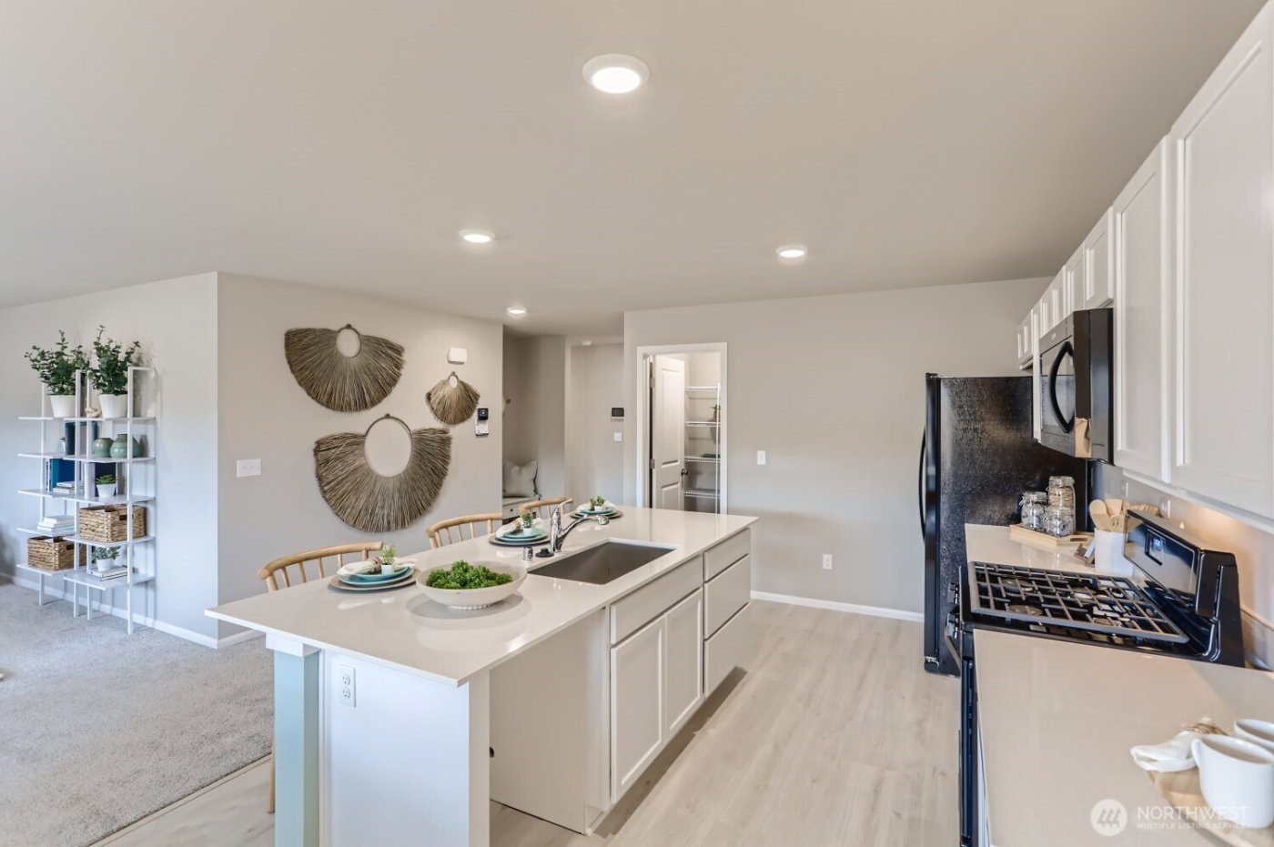 9822 Ferns Loop SE, Yelm, WA 98597