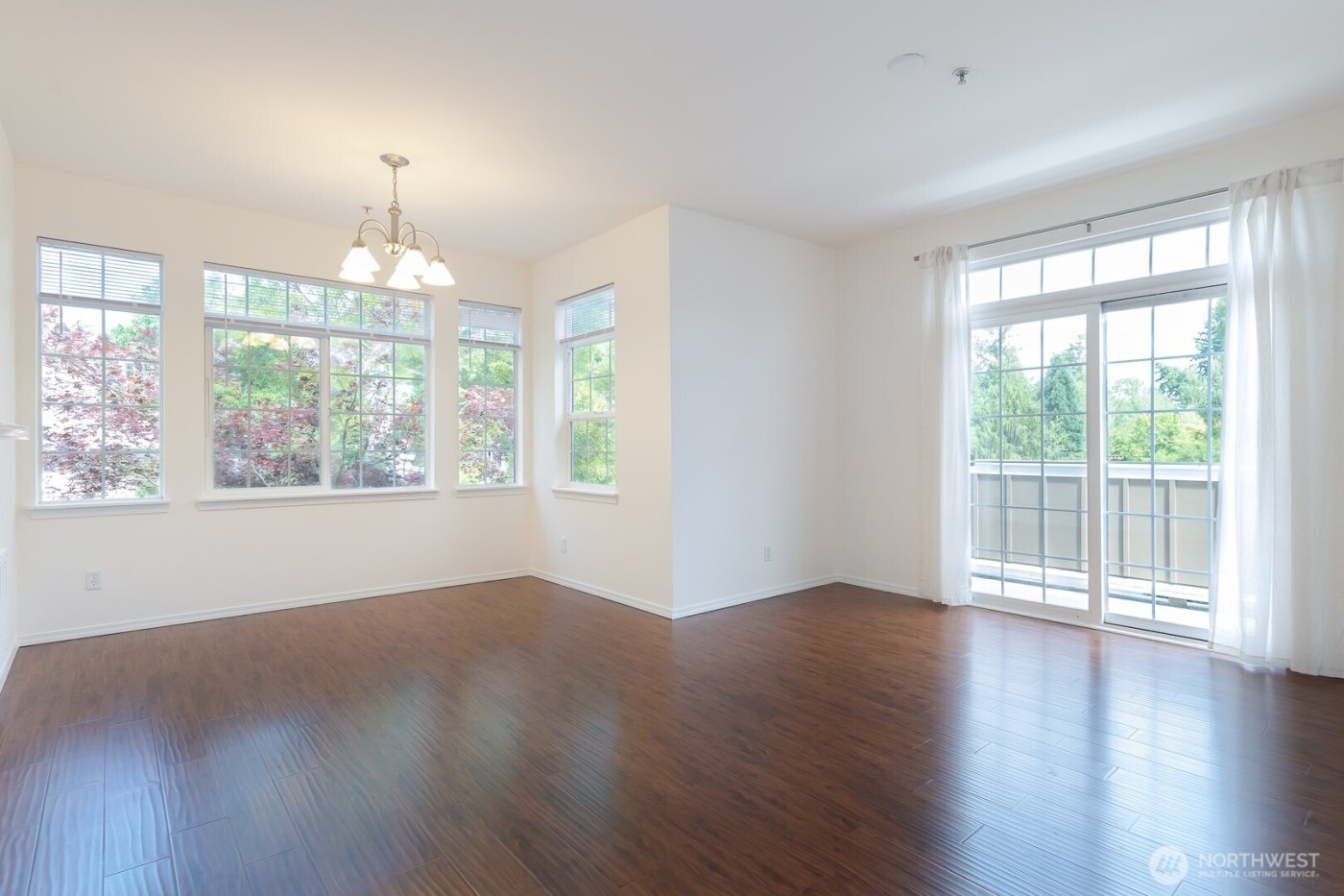 1855 Trossachs Boulevard SE #205, Sammamish, WA 98075-8072