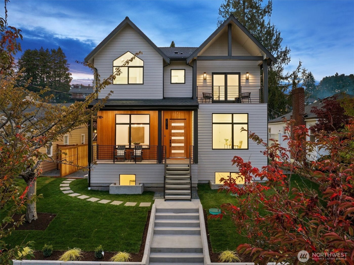 2515 35th Avenue W, Seattle, WA 98199