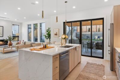 2515 35th Avenue W, Seattle, WA 98199 - Photo 11