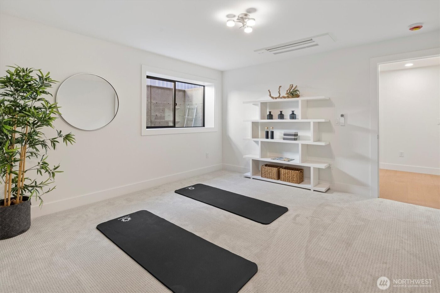 2515 35th Avenue W, Seattle, WA 98199