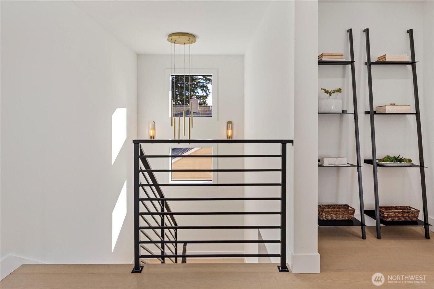 2515 35th Avenue W, Seattle, WA 98199