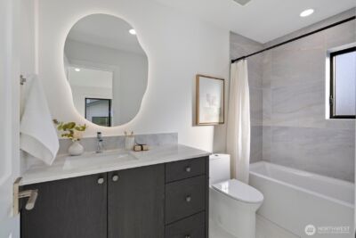 2515 35th Avenue W, Seattle, WA 98199 - Photo 28