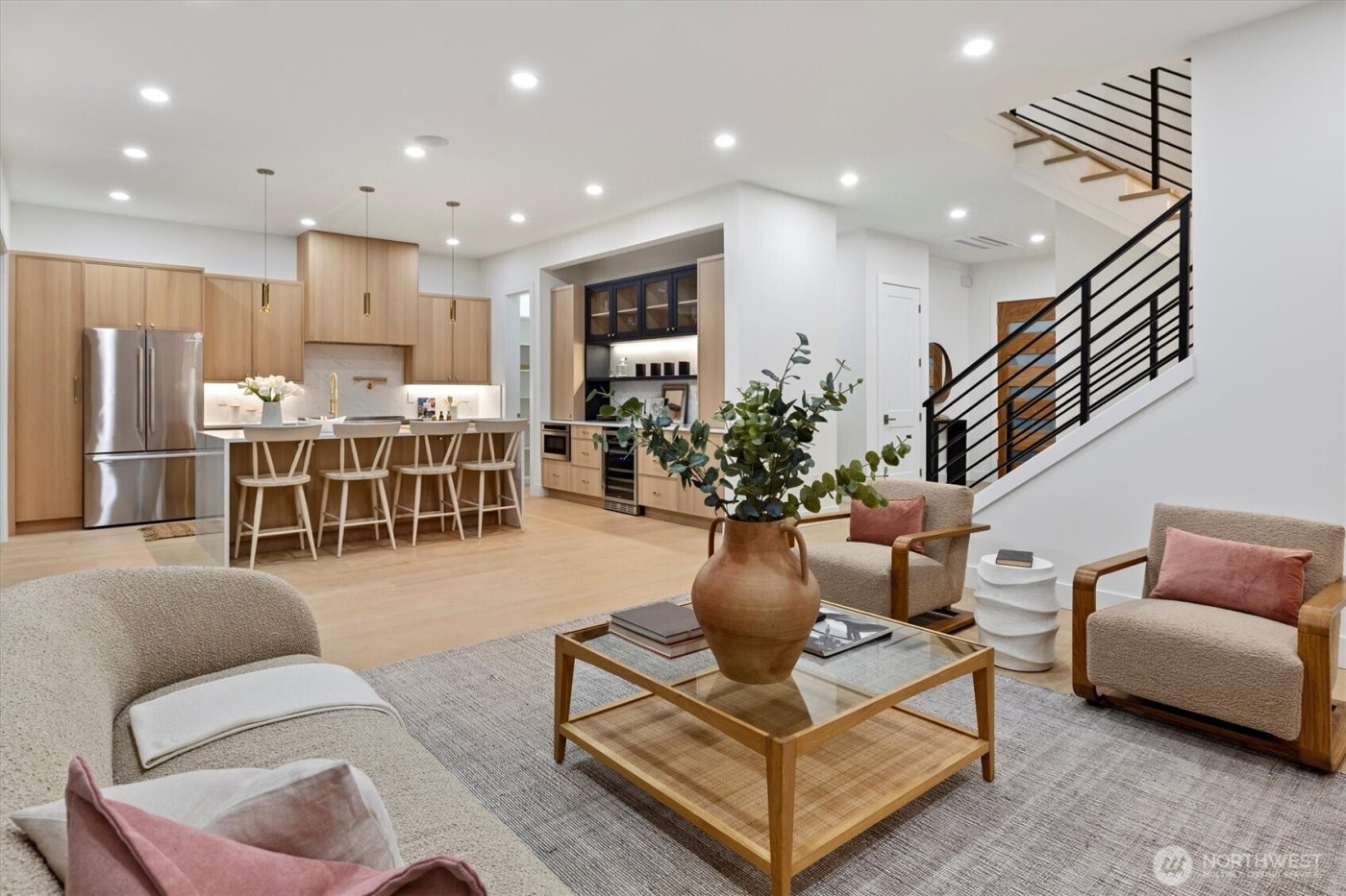 2515 35th Avenue W, Seattle, WA 98199