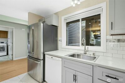 13611 NE 8th Street #106, Bellevue, WA 98005 - Photo 14
