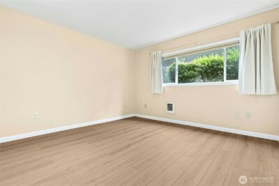 13611 NE 8th Street #106, Bellevue, WA 98005 - Photo 20