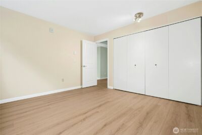 13611 NE 8th Street #106, Bellevue, WA 98005 - Photo 21