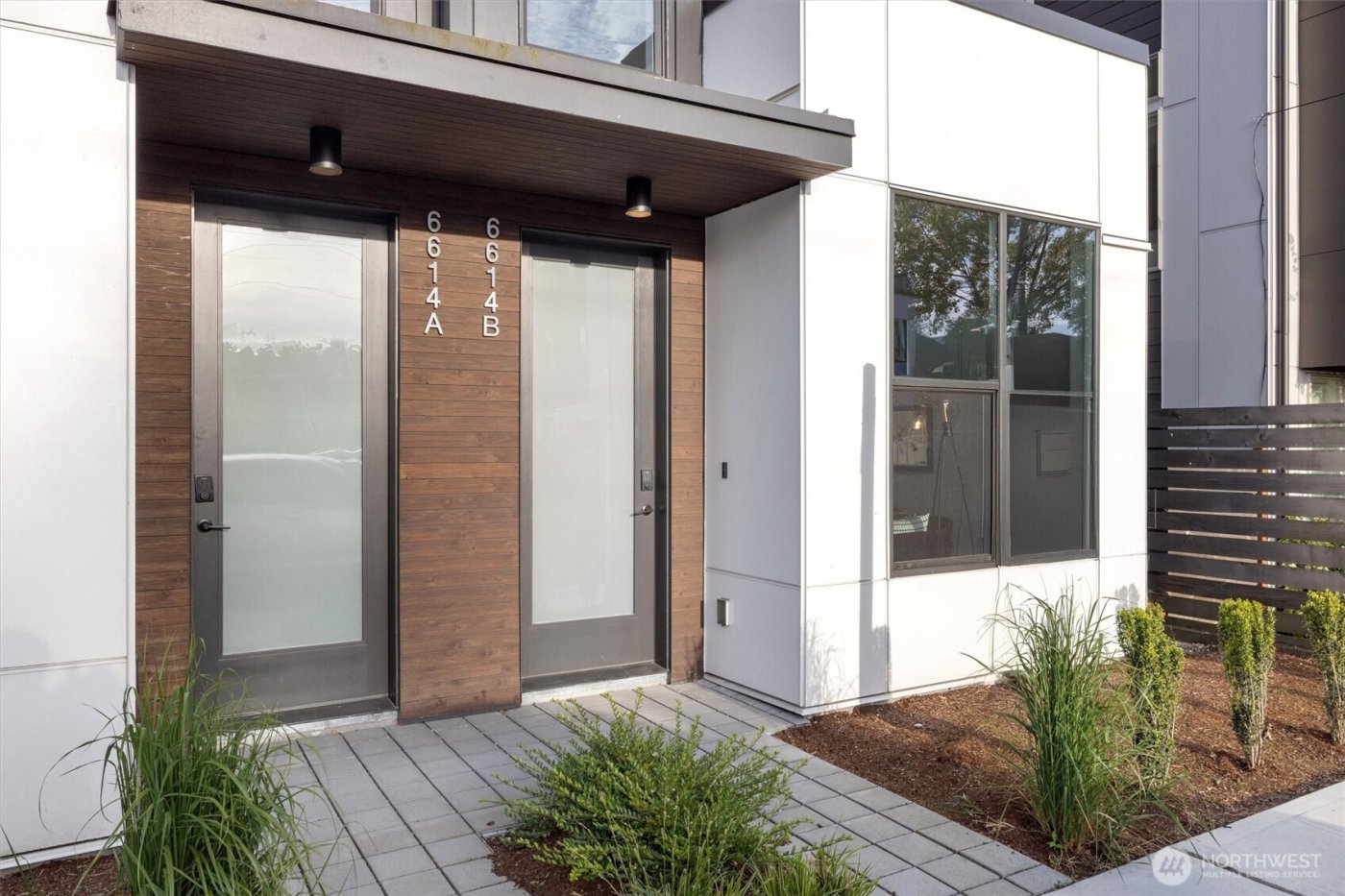 6614 Carleton Avenue S #B, Seattle, WA 98108