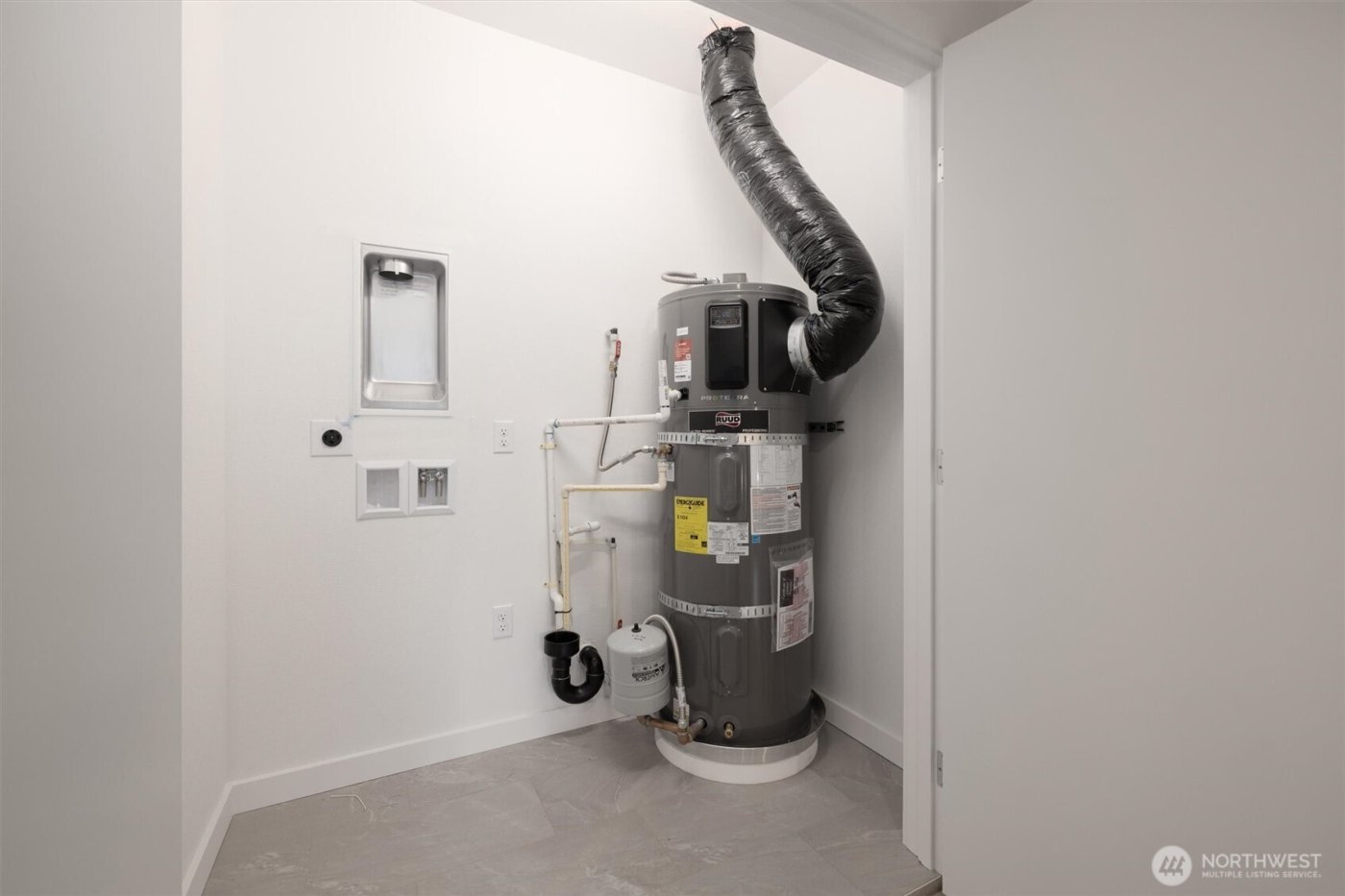 6614 Carleton Avenue S #A, Seattle, WA 98108