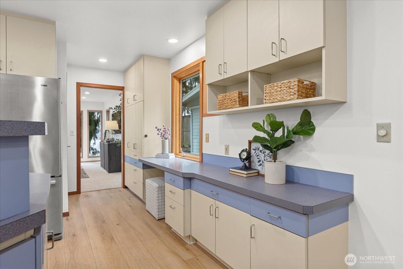 11904 Lakeside Avenue NE, Seattle, WA 98125