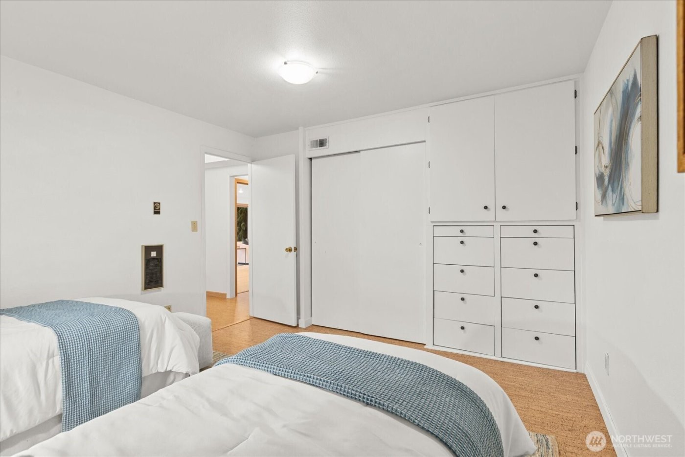 11904 Lakeside Avenue NE, Seattle, WA 98125