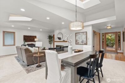 11904 Lakeside Avenue NE, Seattle, WA 98125 - Photo 5