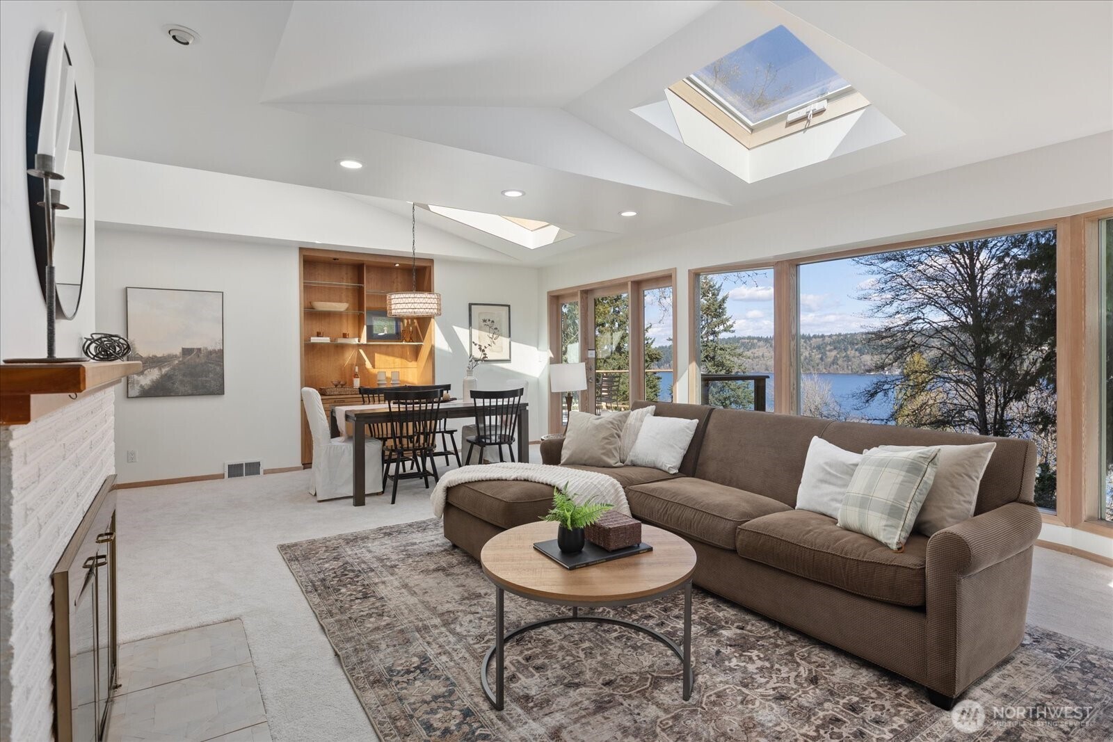 11904 Lakeside Avenue NE, Seattle, WA 98125