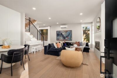 10931 NE 133rd Street , Kirkland, WA 98034 - Photo 2