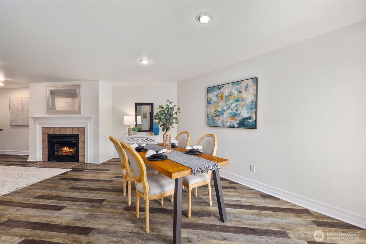 9920 NE 119th St #107, Kirkland, WA 98034