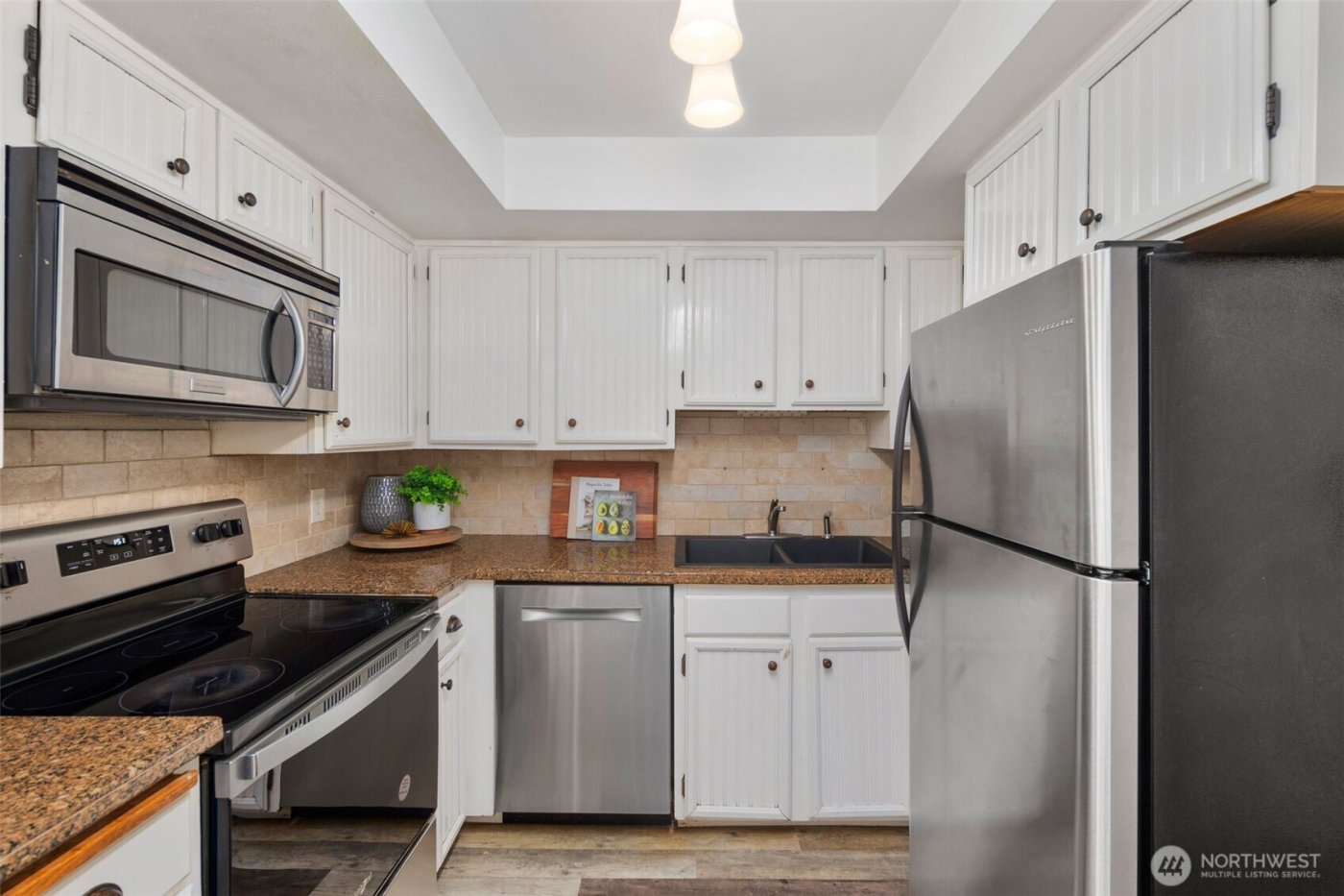 9920 NE 119th St #107, Kirkland, WA 98034