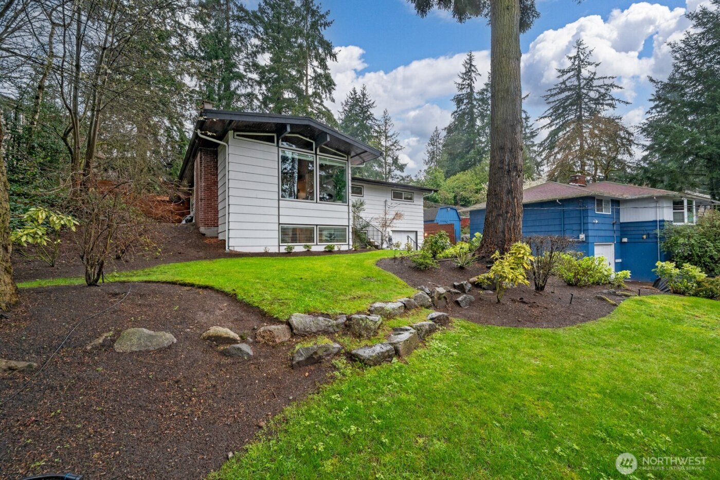 13525 4th Avenue NE, Seattle, WA 98125