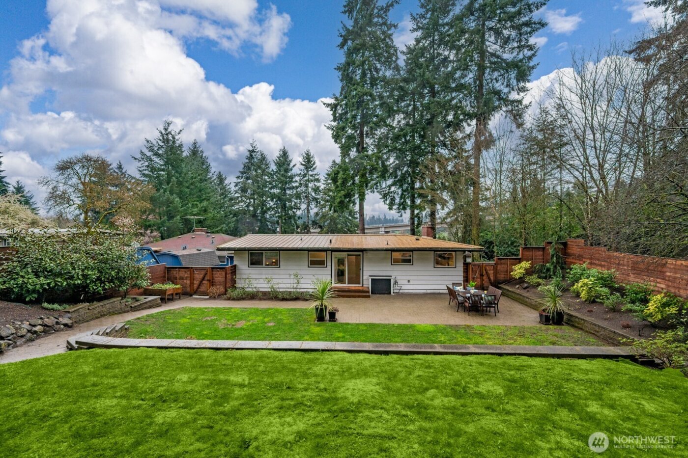 13525 4th Avenue NE, Seattle, WA 98125