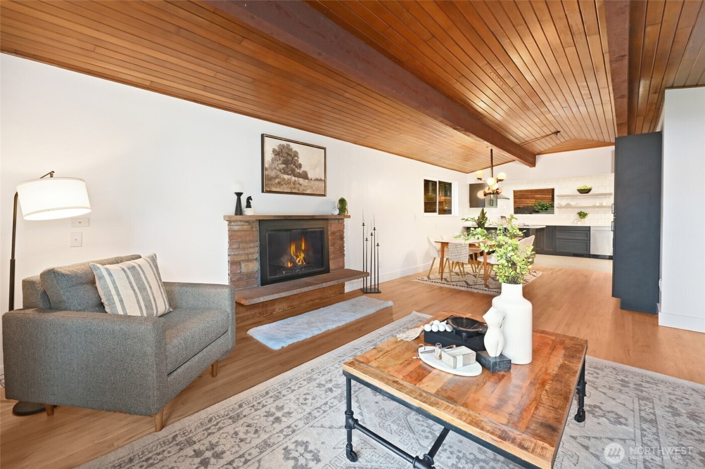 13525 4th Avenue NE, Seattle, WA 98125