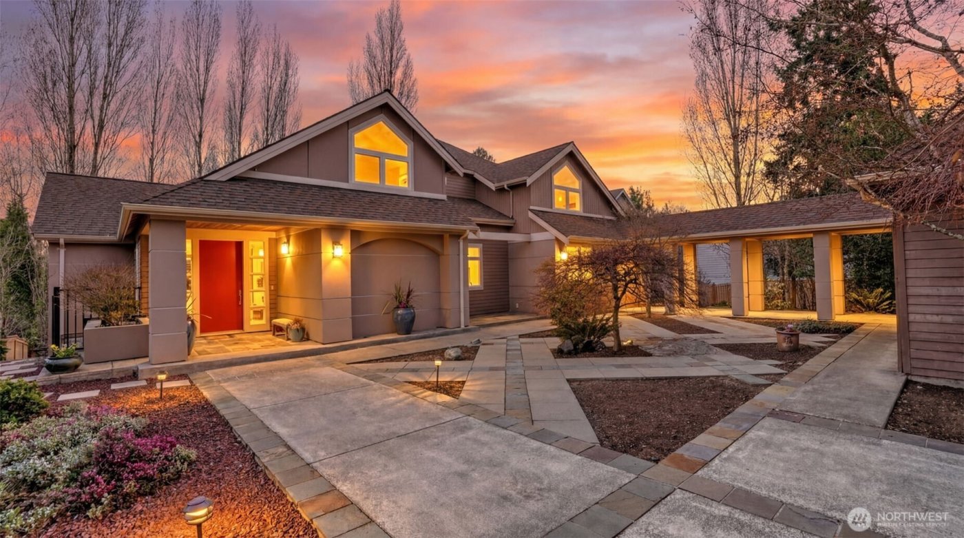 13730 Main Street , Bellevue, WA 98005