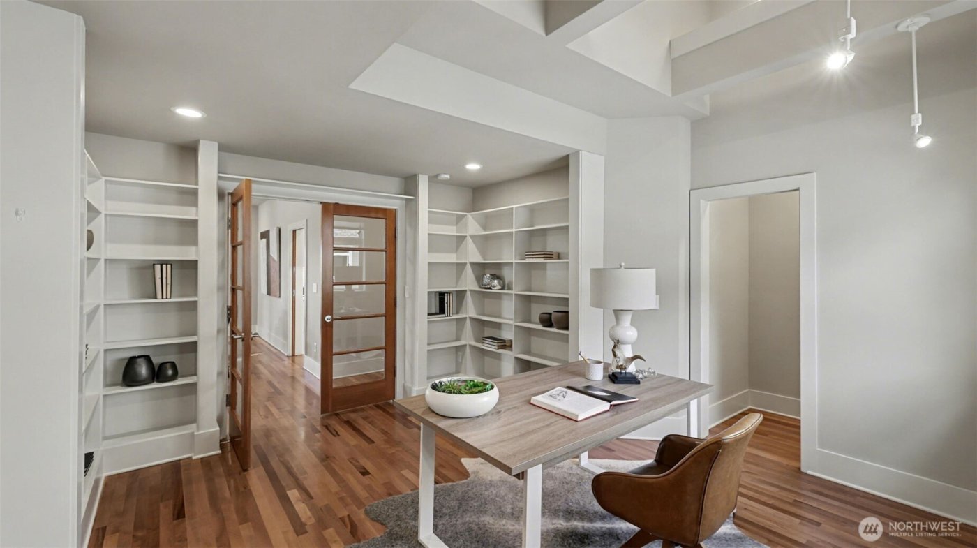 13730 Main Street , Bellevue, WA 98005