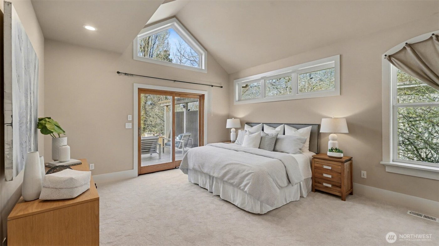 13730 Main Street , Bellevue, WA 98005