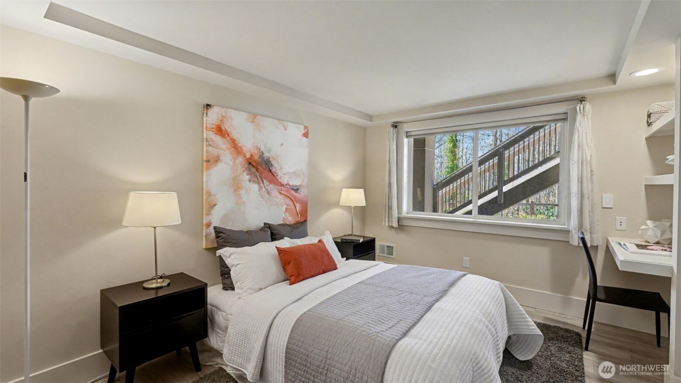 13730 Main Street , Bellevue, WA 98005