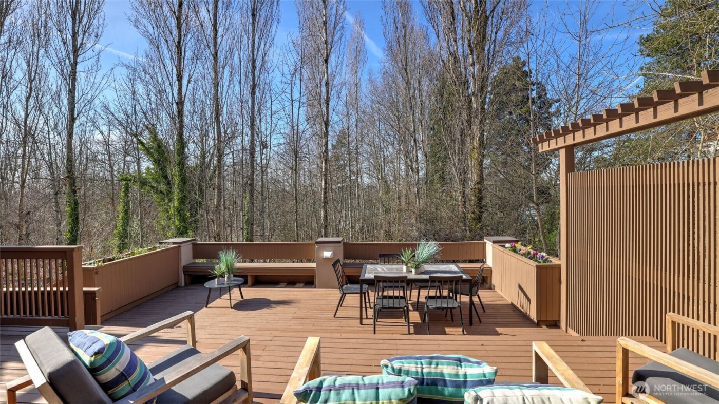 13730 Main Street , Bellevue, WA 98005