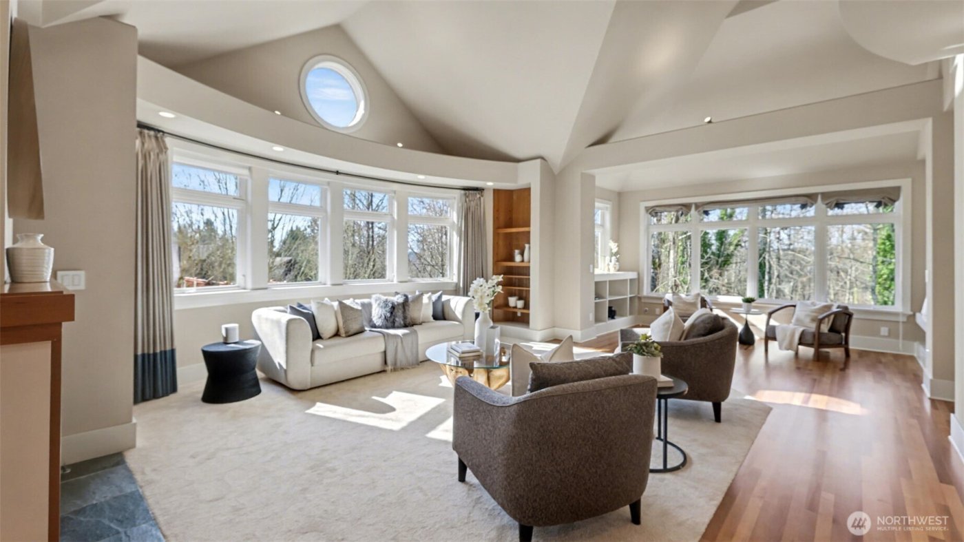 13730 Main Street , Bellevue, WA 98005