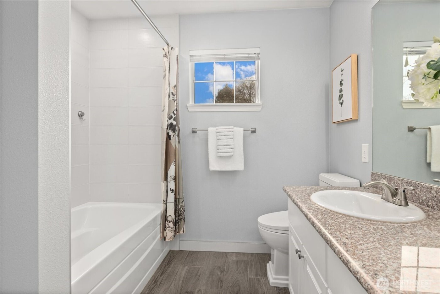 9634 179th Place NE #2, Redmond, WA 98052