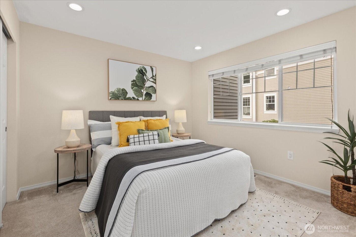 9634 179th Place NE #2, Redmond, WA 98052