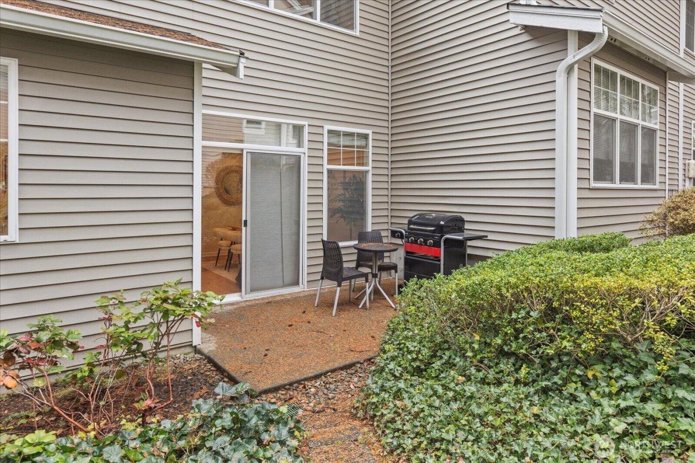 9634 179th Place NE #2, Redmond, WA 98052