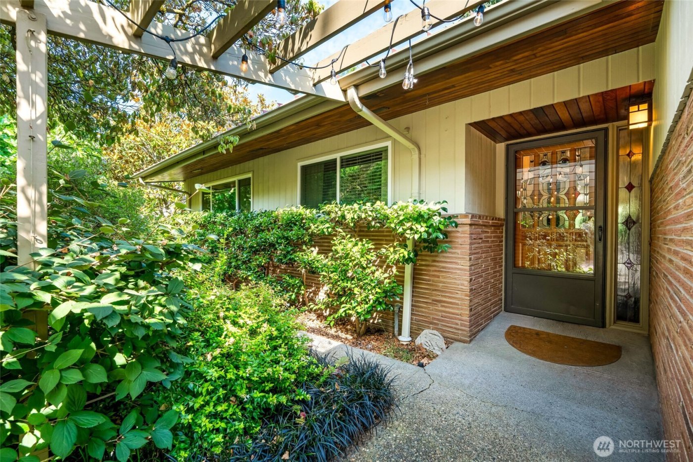 1058 NE 106th Street , Seattle, WA 98125