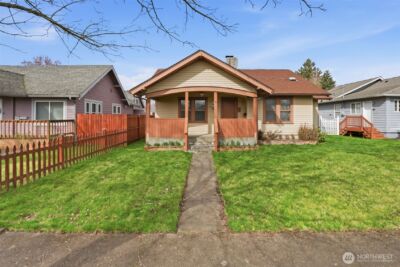 607 21st ave , Longview, WA 98632