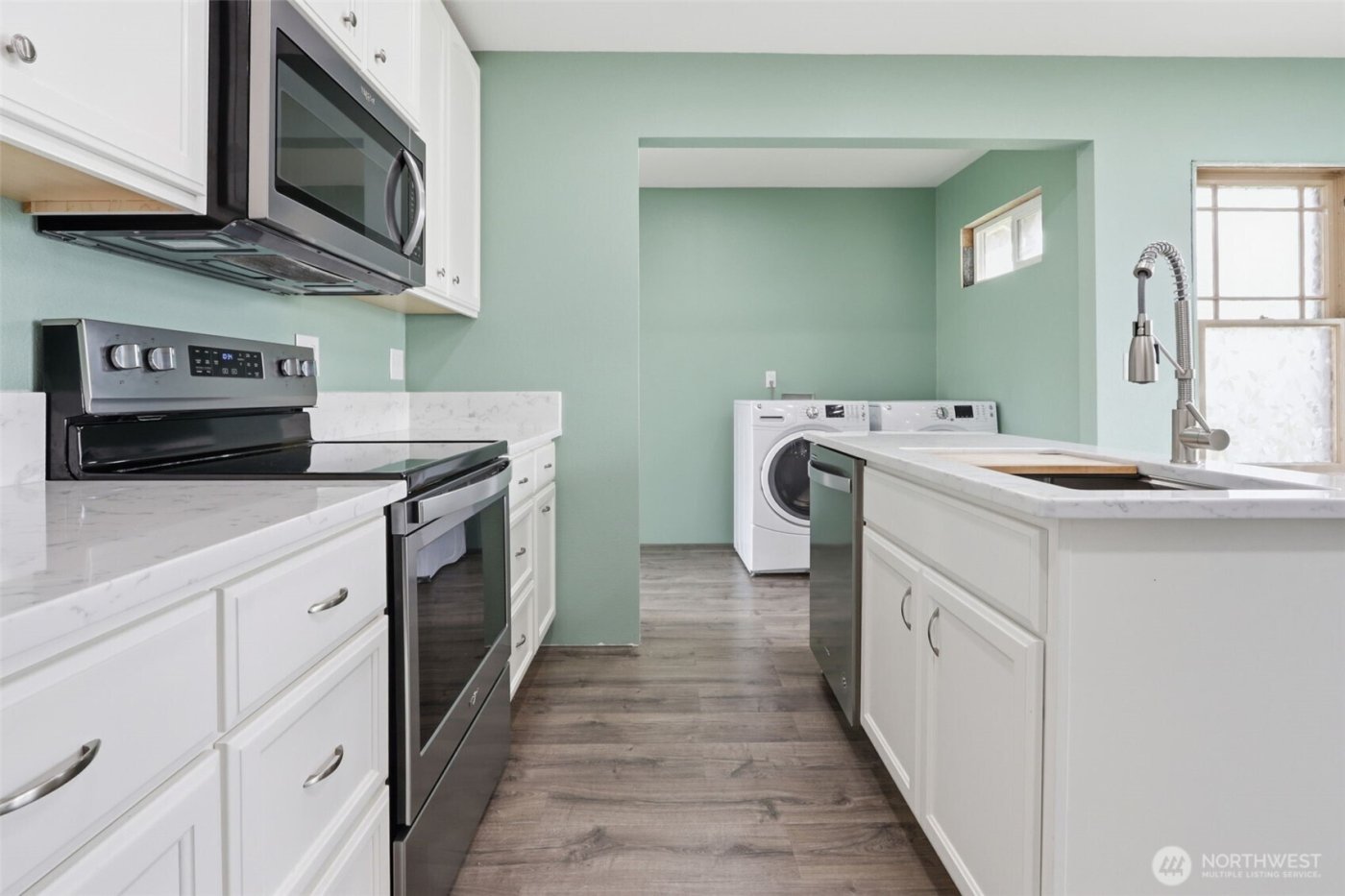 607 21st ave , Longview, WA 98632