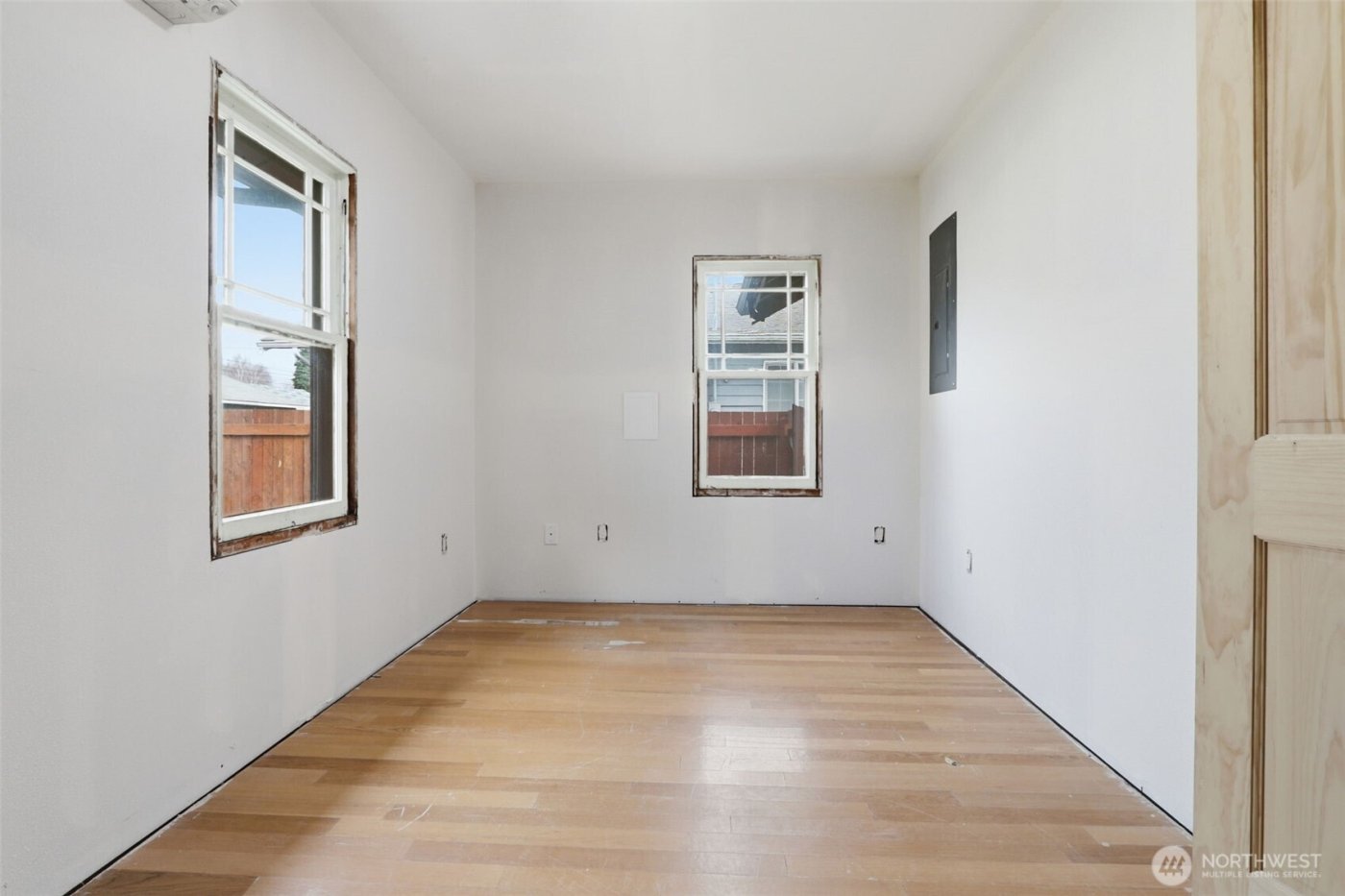 607 21st ave , Longview, WA 98632