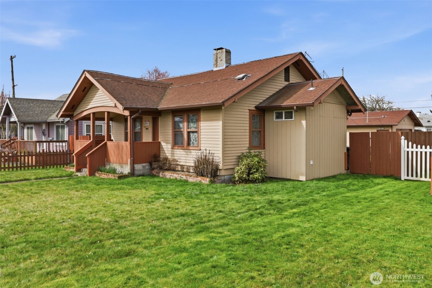 607 21st ave , Longview, WA 98632