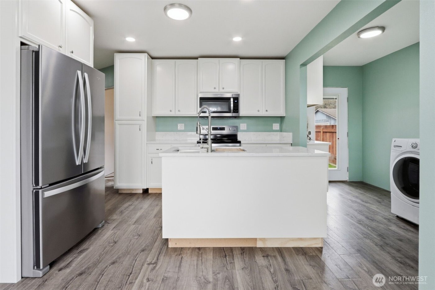 607 21st ave , Longview, WA 98632