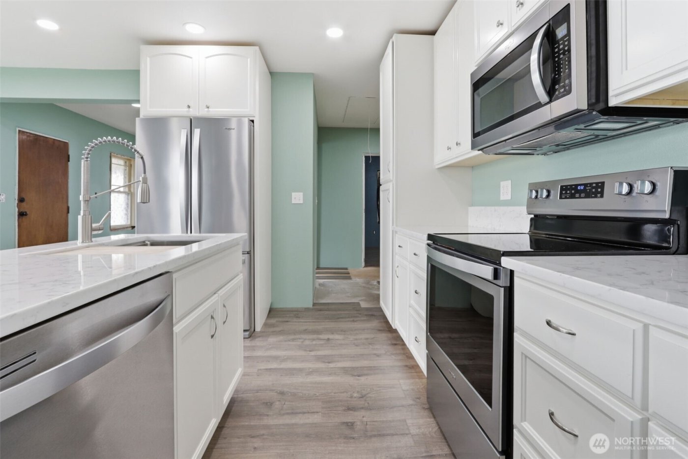 607 21st ave , Longview, WA 98632