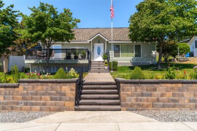 2548 Entiat Way , Entiat, WA 98822