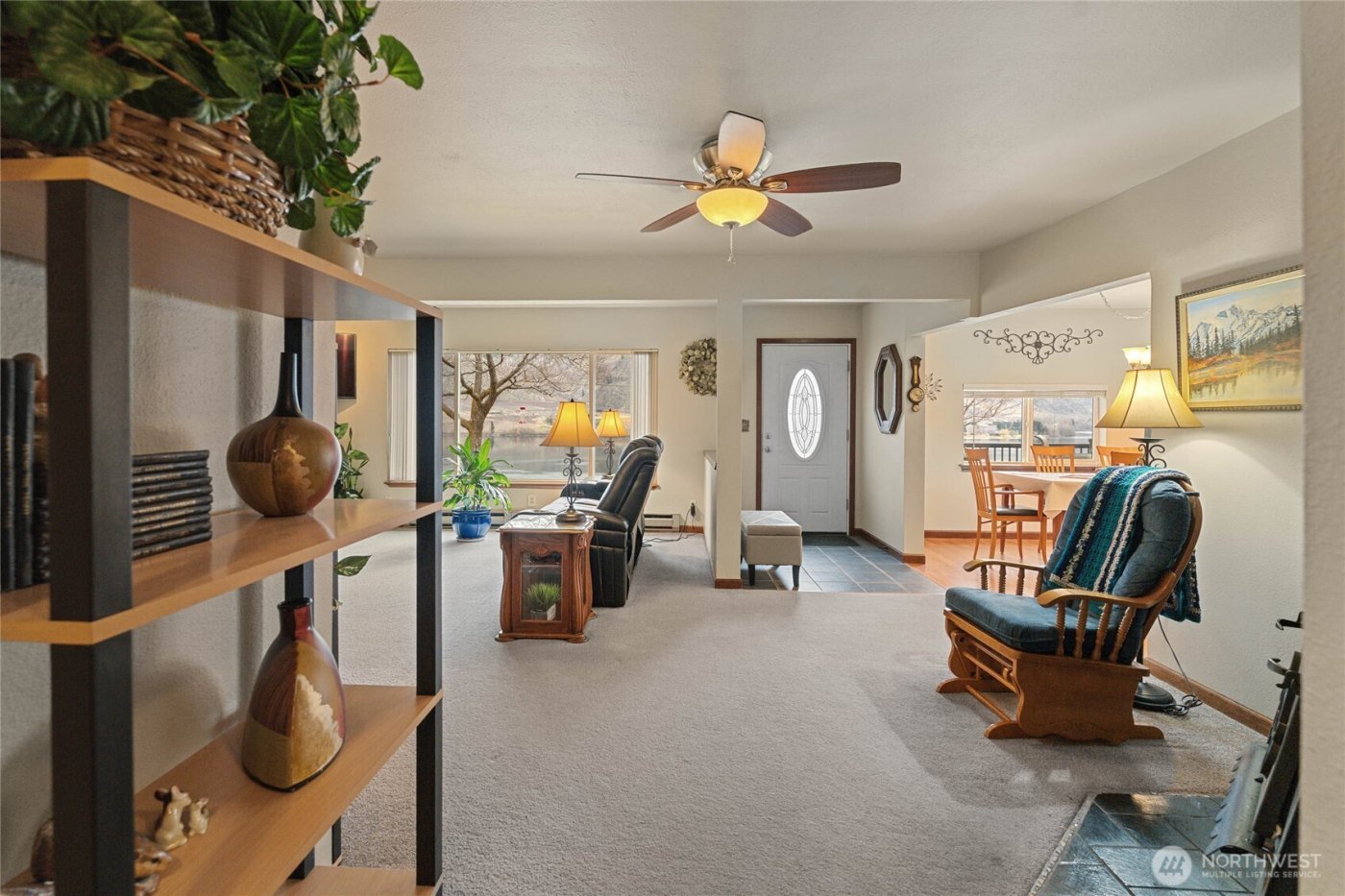 2548 Entiat Way , Entiat, WA 98822