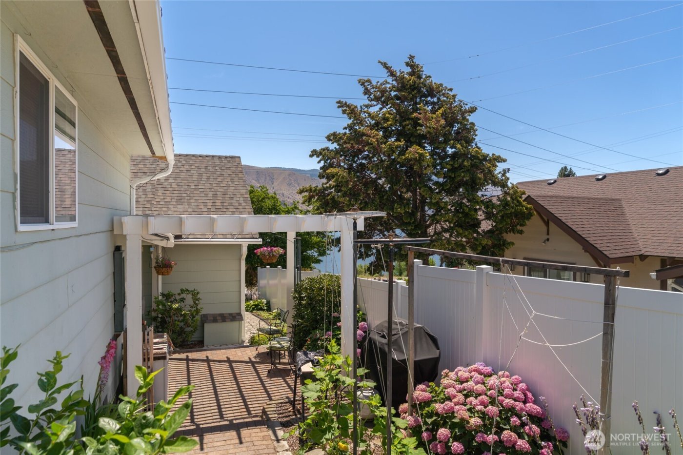 2548 Entiat Way , Entiat, WA 98822