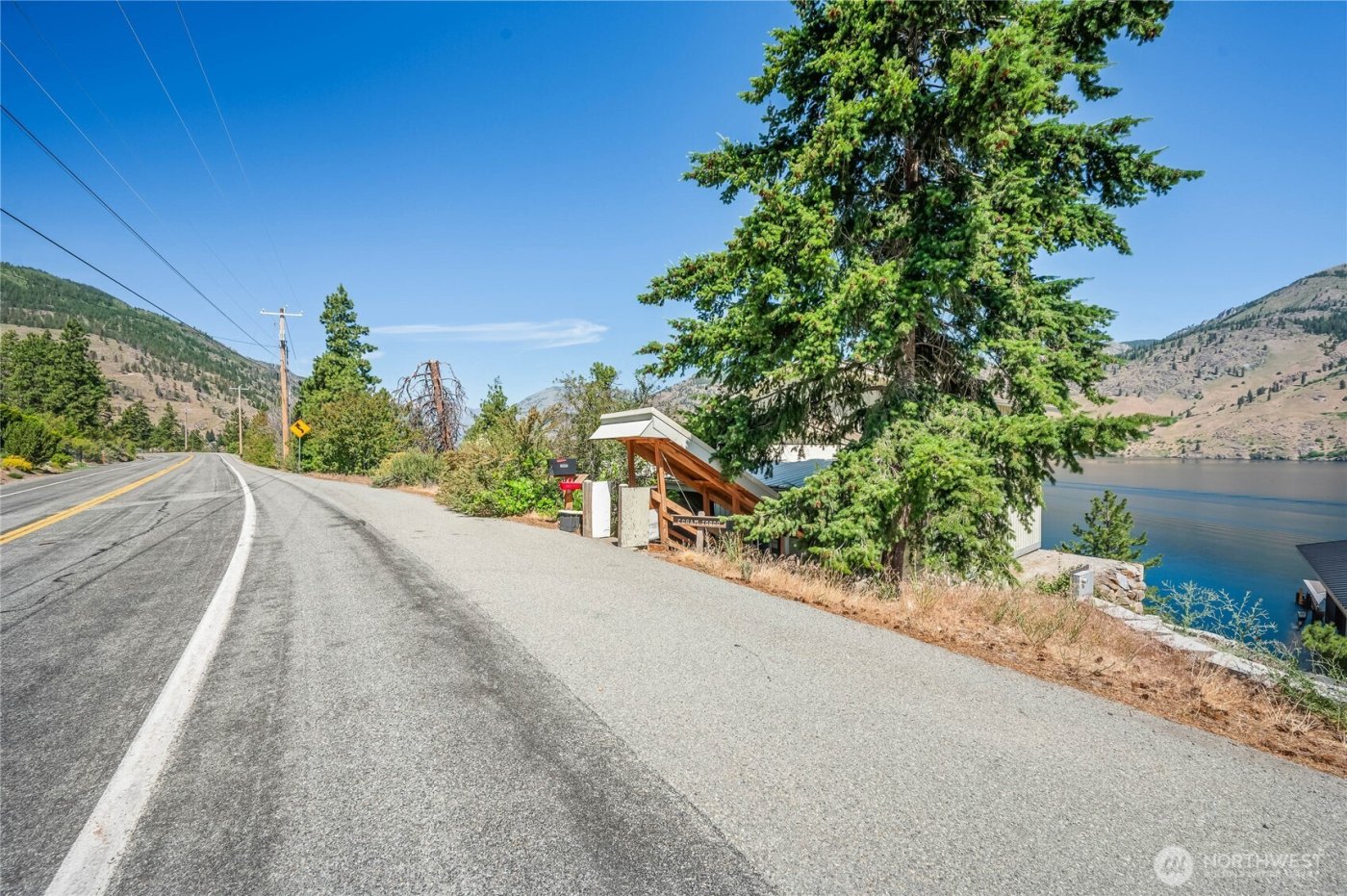 20000 S Lakeshore Road , Chelan, WA 98816-9261