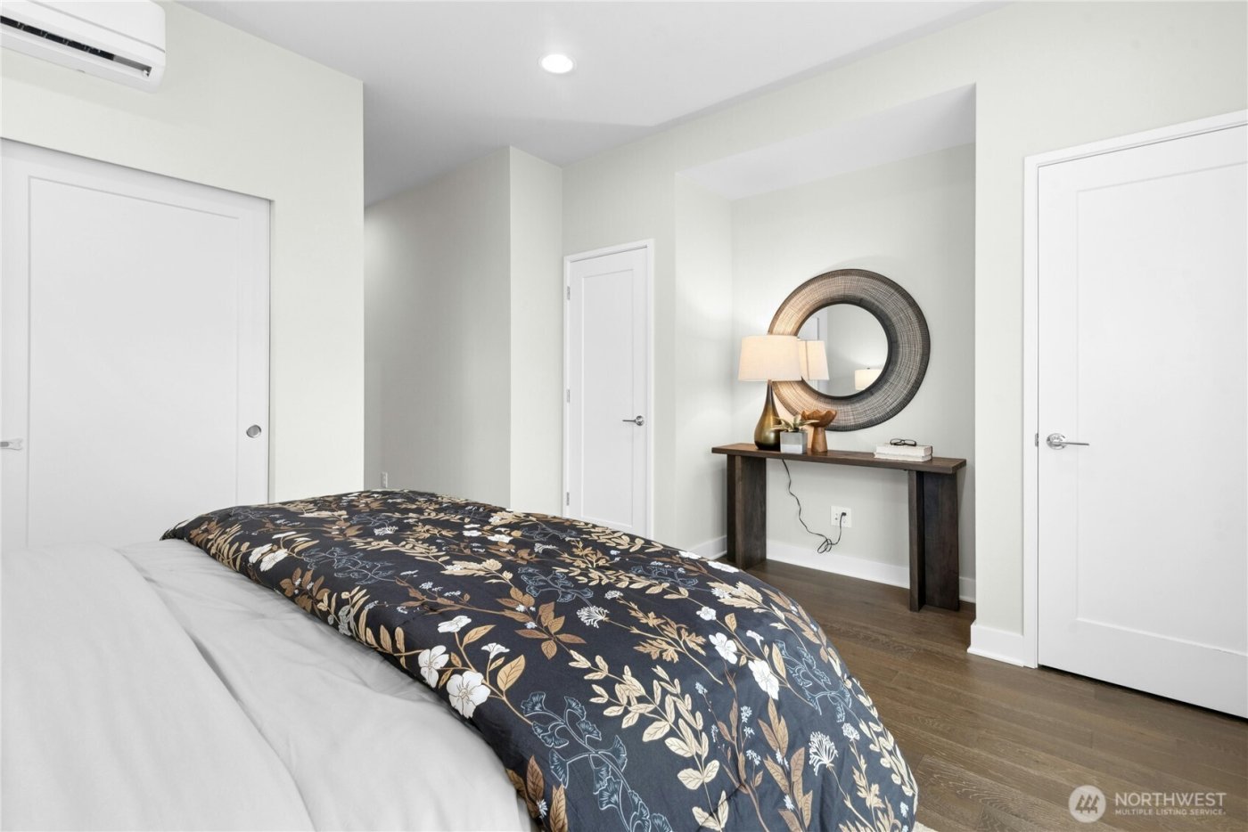 11416 117th Lane NE #E004, Kirkland, WA 98034