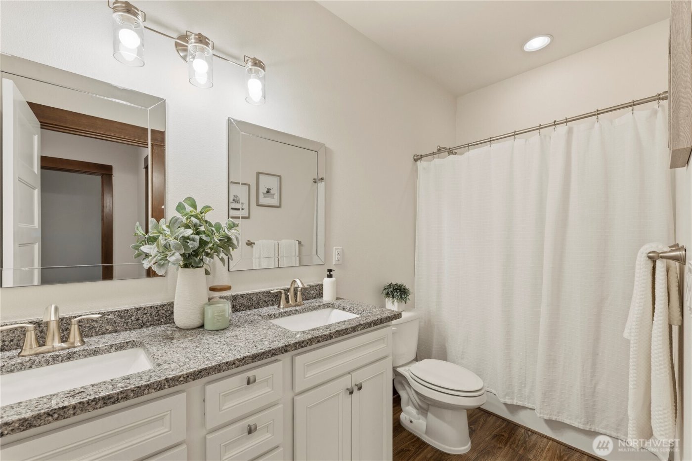 18407 Hawksview Drive , Arlington, WA 98223